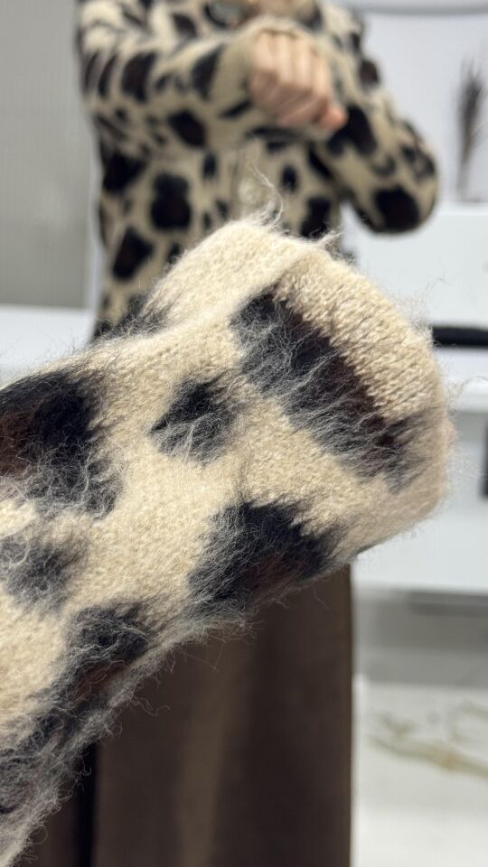 LEOPAR DESENLİ HIRKA