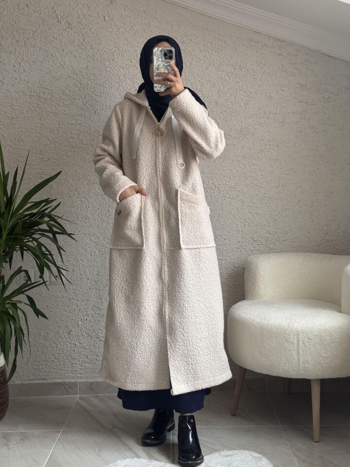 AYŞE AKAY KUZU  KAP KREM RENK