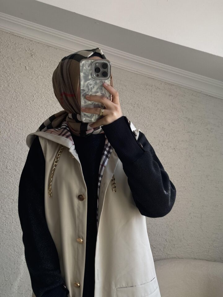 Burbery desen astarlı yelek Bej rengi