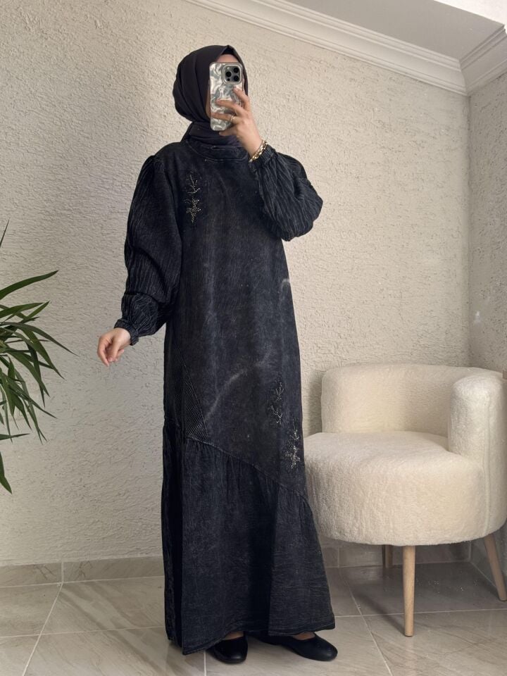 3350 YAPRAK DESEN İŞLEMELİ TAM BOY ELBİSE SİYAH