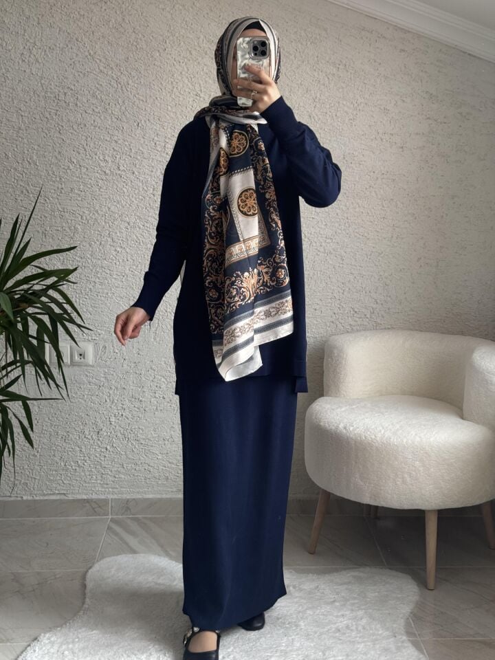 YAN DÜĞME DETAYLI MERSERİZE ETEKLİ TAKIM LACİVERT