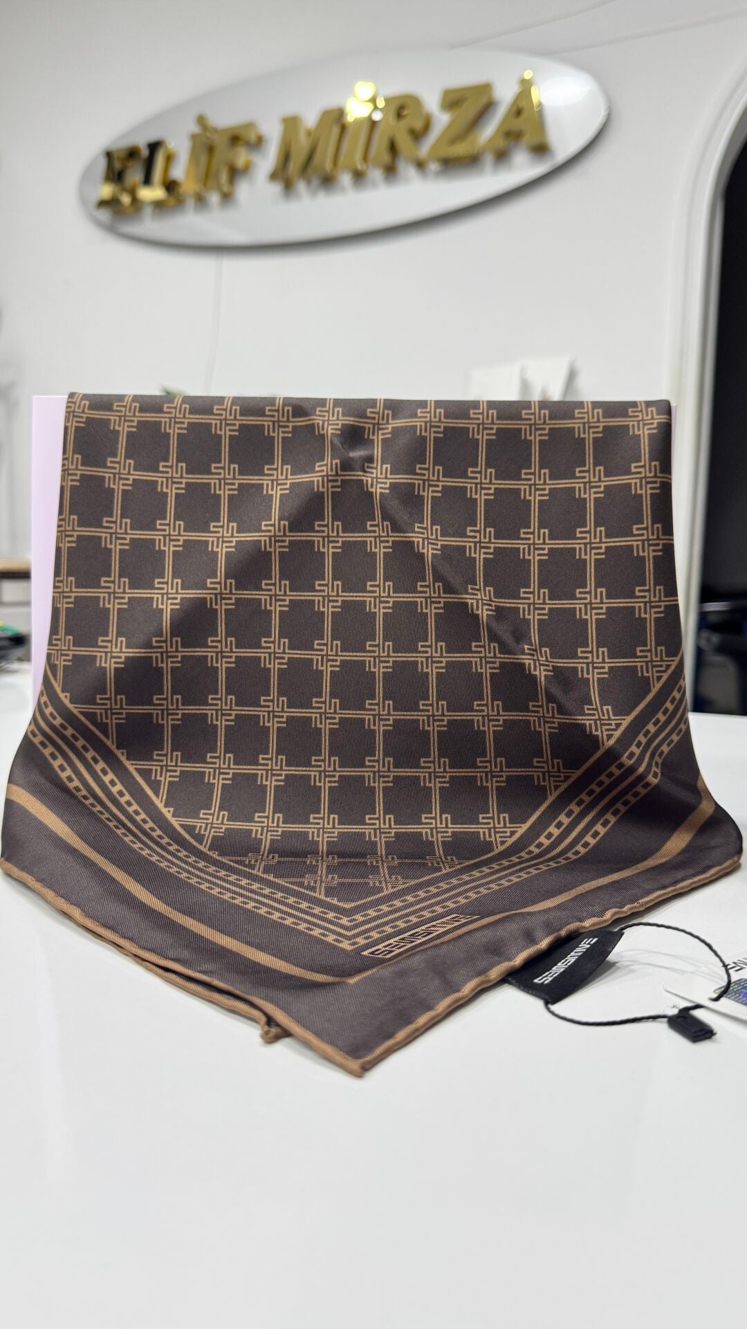 MONOGRAM DESEN İPEK KAHVE