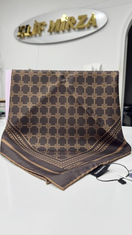 MONOGRAM DESEN İPEK KAHVE