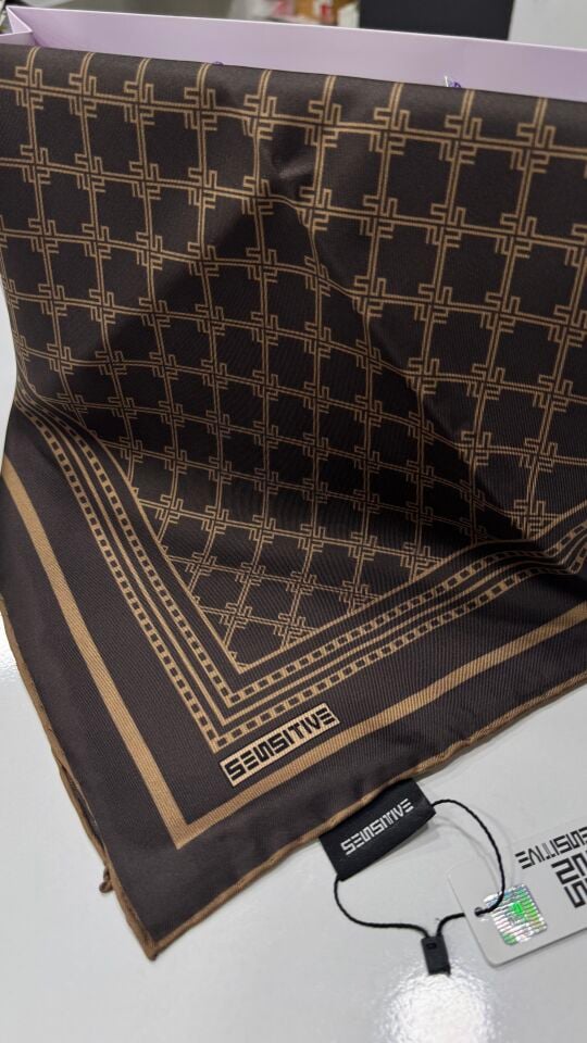 MONOGRAM DESEN İPEK KAHVE