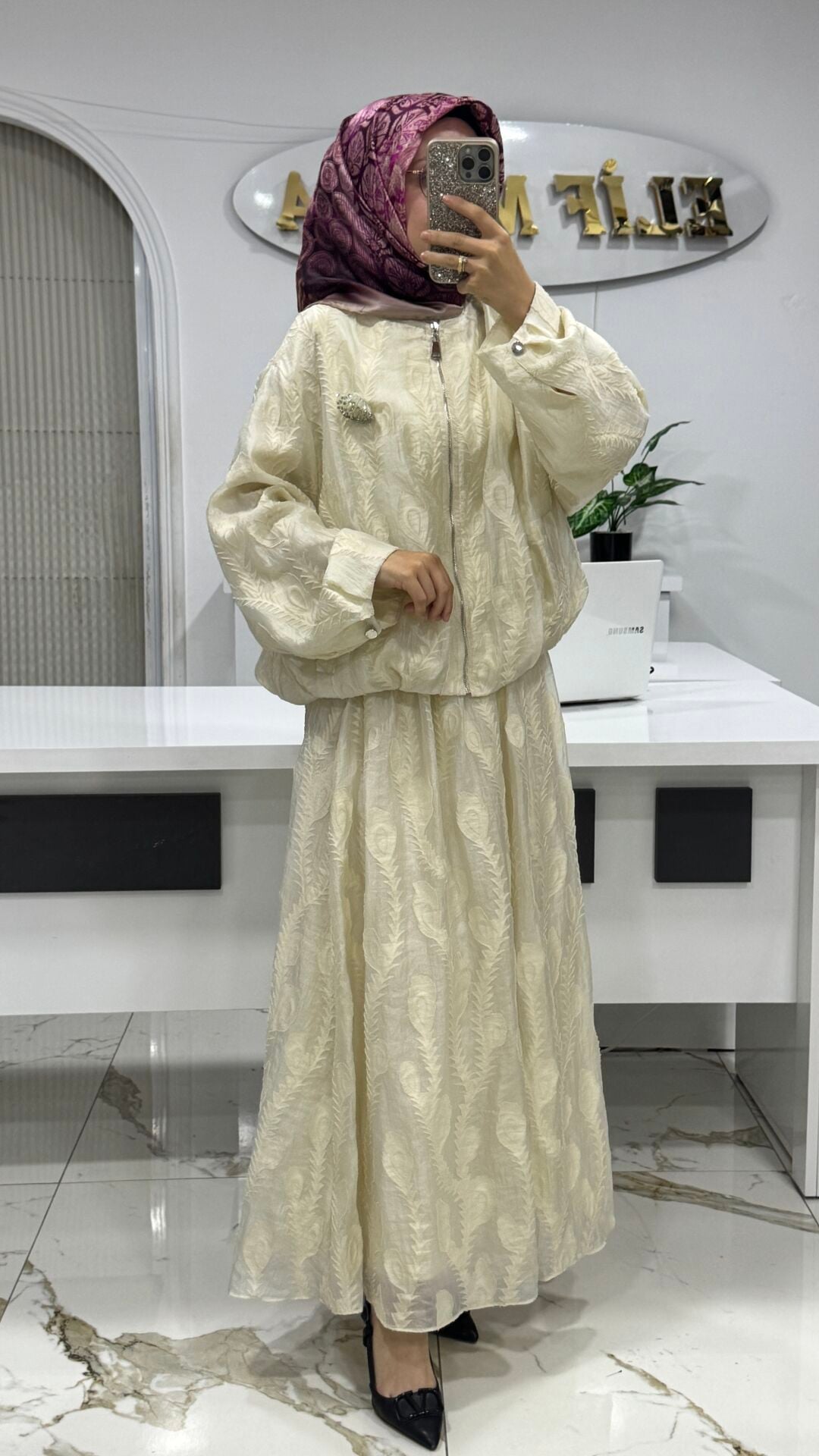 Aura Takım Krem
