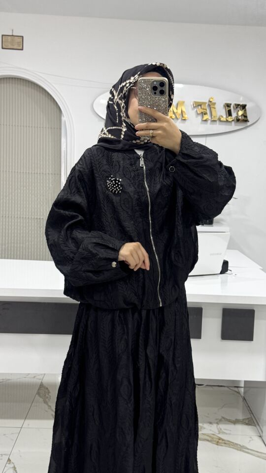 AURA TAKIM SİYAH