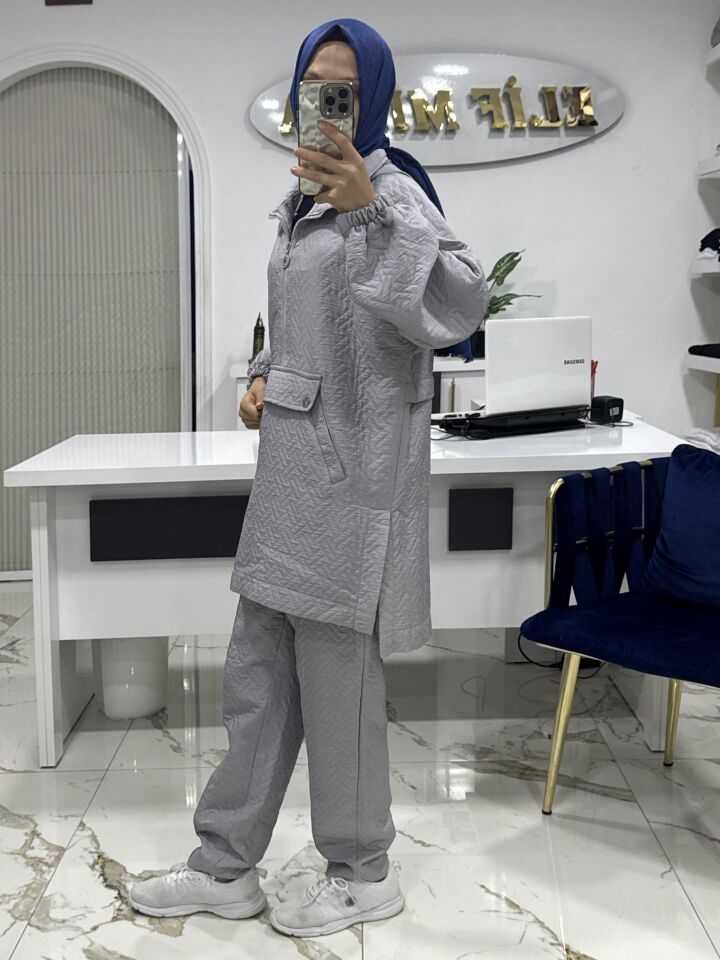 LEVİDOR KAPİTONE DETAYLI TAKIM