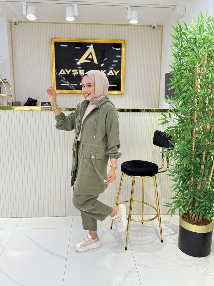 AYŞE AKAY SPOR CEPLİ KAP