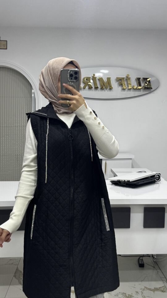 NOSHE KAPİTONE YELEK SİYAH