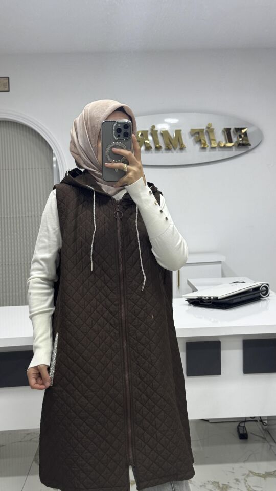 NOSHE KAPİTONE YELEK KAHVE