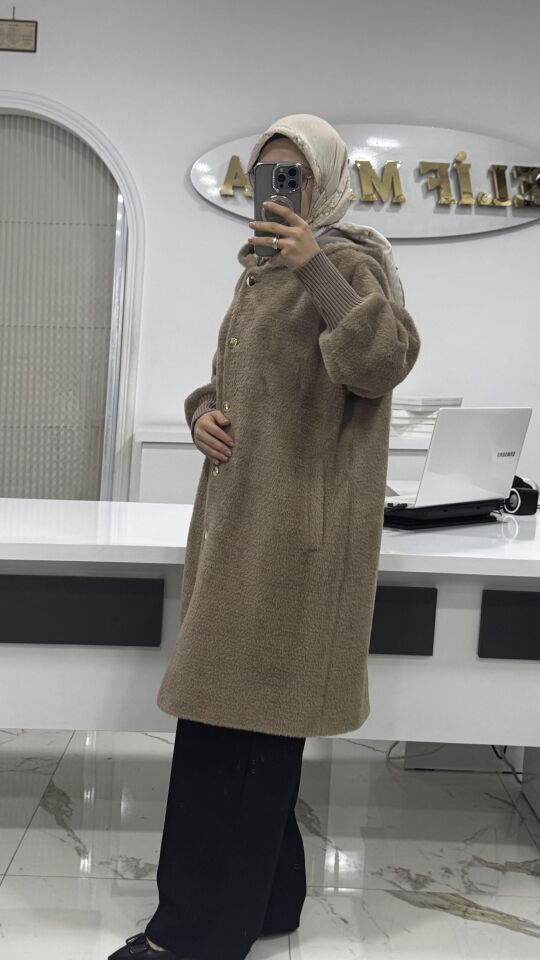 DÜĞME DETAYLI ANGORA KABAN VİZON