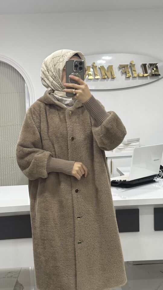 DÜĞME DETAYLI ANGORA KABAN VİZON