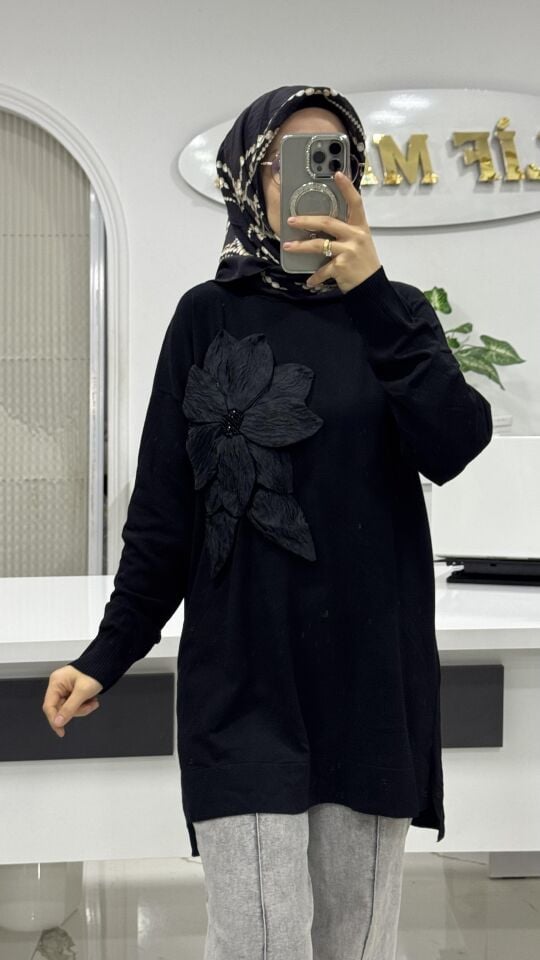 GÜL DETAYLI MERSERİZE TUNİK Siyah