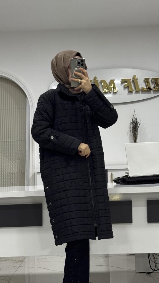 KAPİTONE KAP MANŞETLİ SİYAH