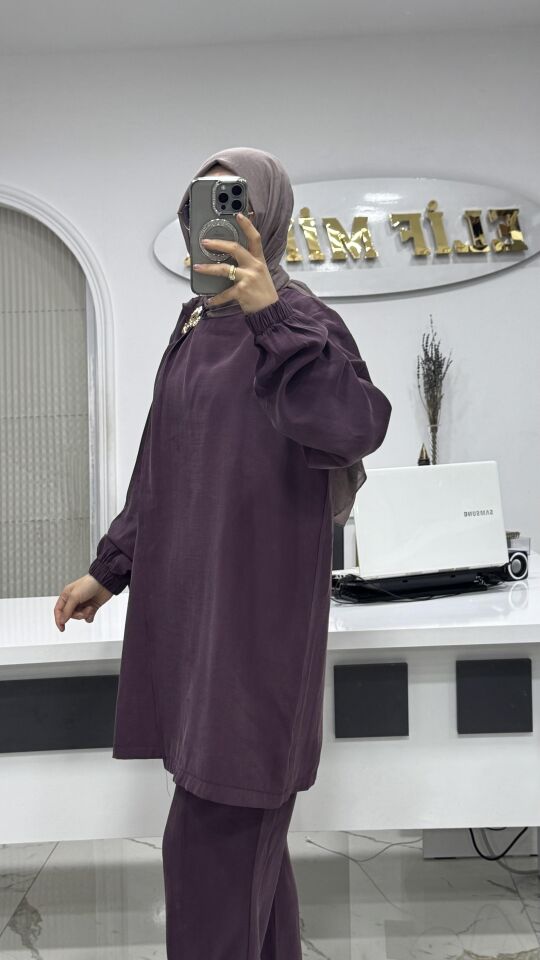 BROŞ DETAYLI TAKIM MÜRDÜM