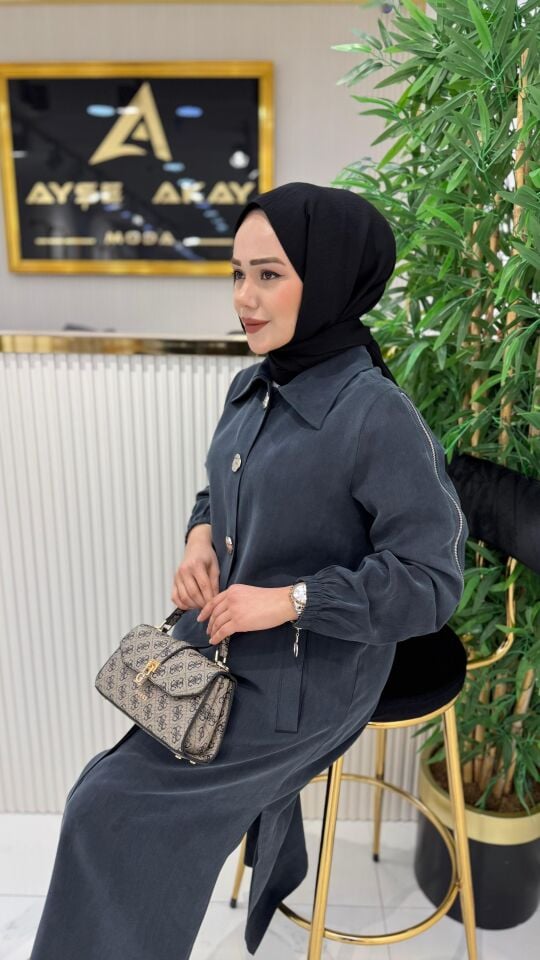 AYŞE AKAY ZİNCİR DETAYLI QUPRA KAP SİYAH