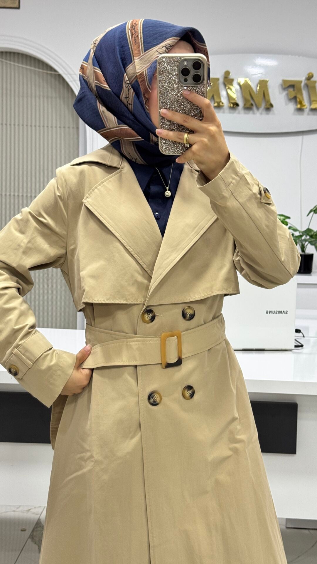Nihle astarsız trençkot camel