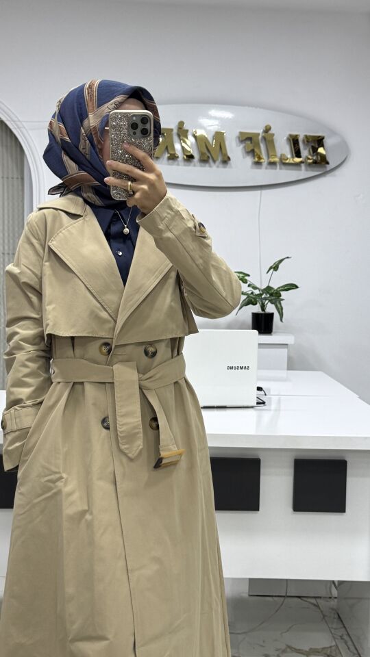 Nihle astarsız trençkot camel
