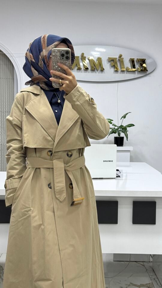 Nihle astarsız trençkot camel