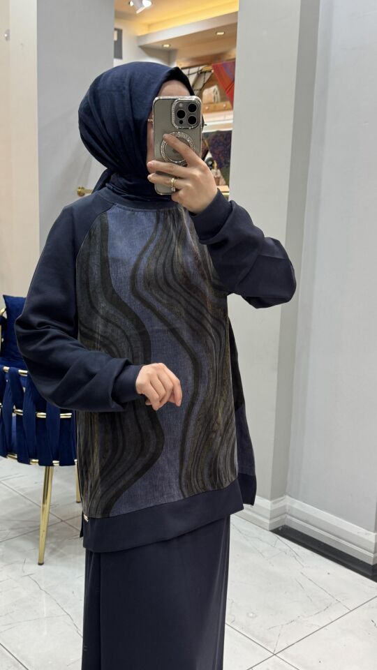 AYŞE AKAY ETEKLİ TAKIM LACİVERT